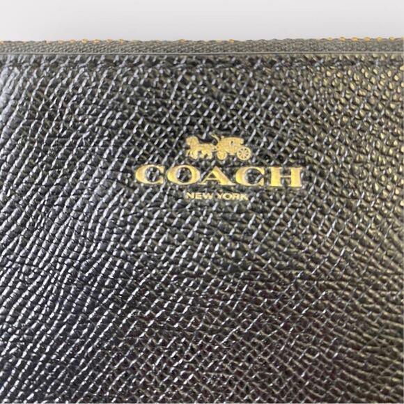 Coach Leather Crossgrain Corner Zip Wristlet Black - Picture 8 of 8